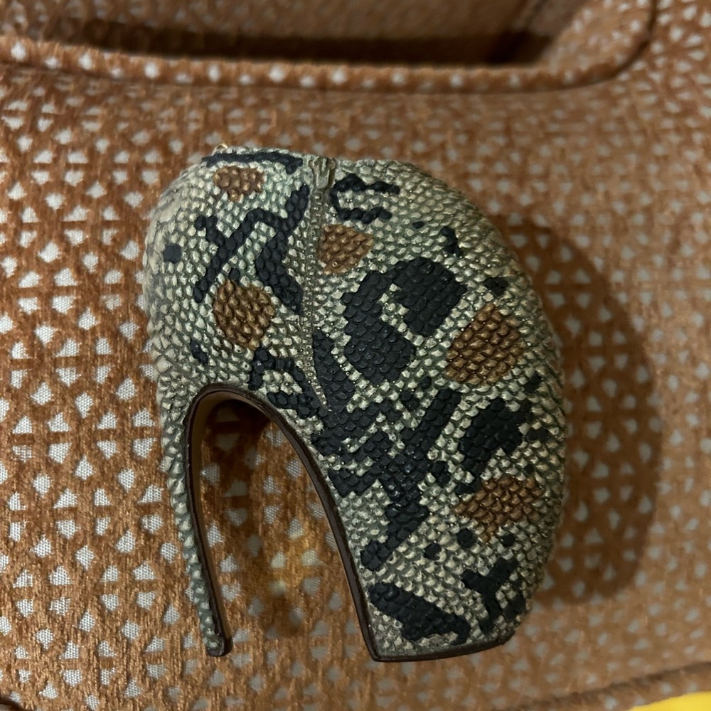 Alexander McQueen Savage Beauty Armadillo Shoe Heel Ornament Met Exhibit
